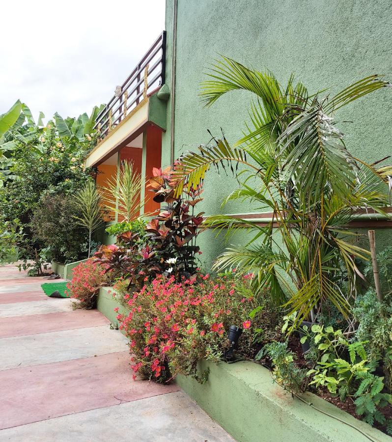 Banana Farm House Hampi Exterior photo
